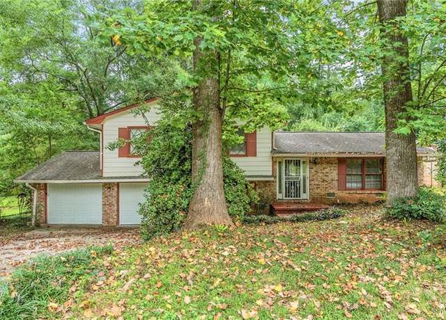 Property at 3960 Wedgefield Cir, Decatur, GA 30035, 3 beds, 2.5 baths