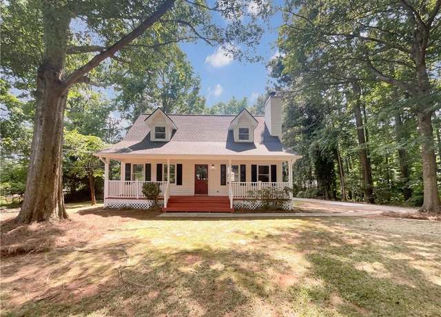 Property at 2811 Spring St, Dacula, GA 30019, 3 beds, 2 baths