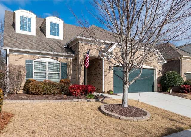 Property at 121 Meridian Dr, Woodstock, GA 30188, 3 beds, 2.5 baths