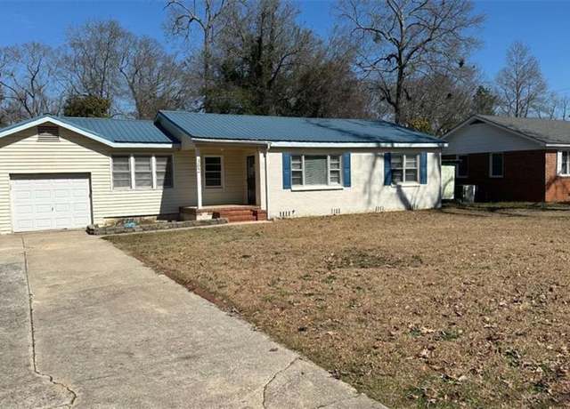 Property at 302 Cherokee Dr, Warner Robins, GA 31093, 3 beds, 1 bath