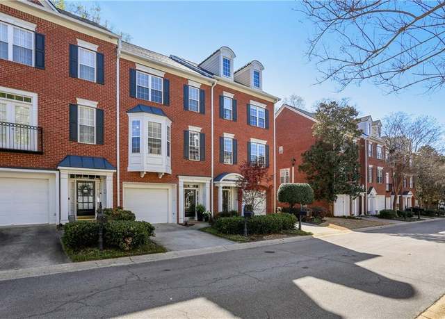 Property at 1407 Waters Edge Trl, Roswell, GA 30075, 2 beds, 2.5 baths