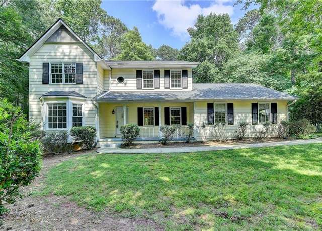 Property at 10035 Anaheim Dr, Alpharetta, GA 30022, 4 beds, 2.5 baths