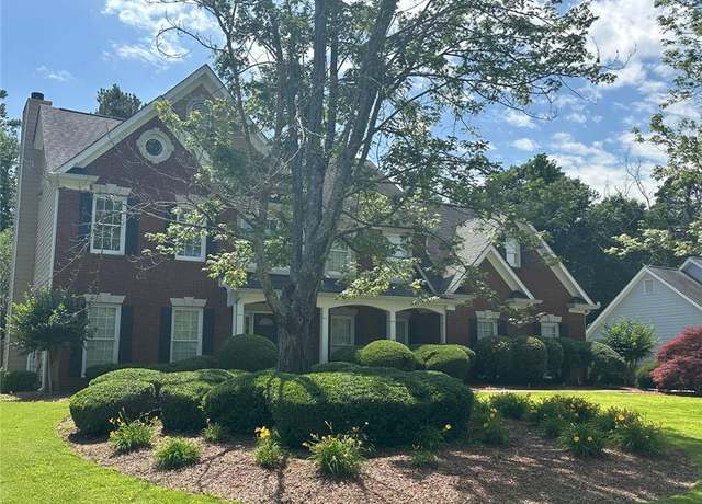 Property at 2295 Amberbrook Lane Ln, Grayson, GA 30017, 5 beds, 3 baths