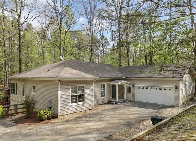 Property at 218 River Dr, Dahlonega, GA 30533, 3 beds, 2 baths