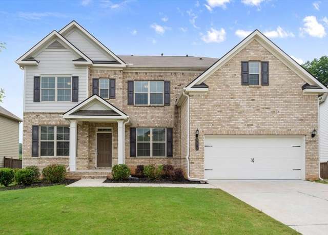 Property at 5575 Mirror Lake Dr, Cumming, GA 30028, 5 beds, 3 baths