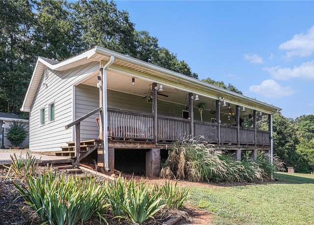 Property at 745 Moon Bridge Rd, Winder, GA 30680, 3 beds, 2.5 baths