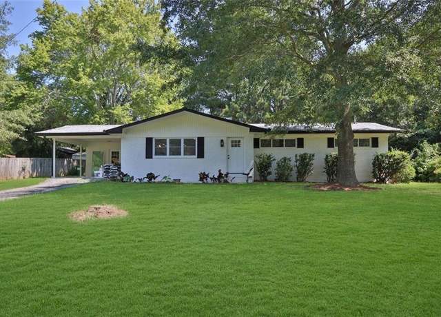Property at 4340 W Linda Dr, Douglasville, GA 30134, 3 beds, 2 baths