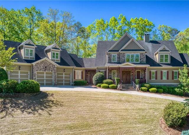 Property at 1000 Holly St, Canton, GA 30114, 5 beds, 5.5 baths