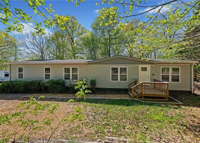 Property at 399 Mountain Oak Trl, Jasper, GA 30143, 3 beds, 2 baths