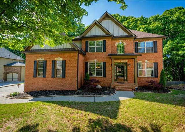 Property at 1059 Verbena Way, Auburn, GA 30011, 5 beds, 4 baths