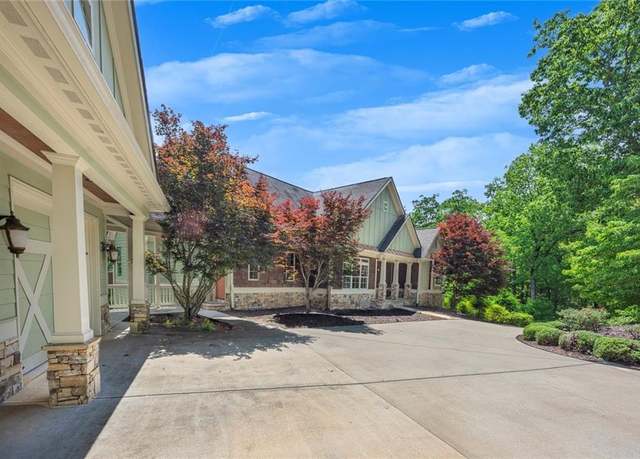 Property at 447 Big Oak Dr, Jasper, GA 30143, 6 beds, 6 baths