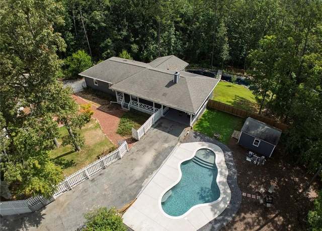 Property at 514 Olivia Ln, Ball Ground, GA 30107, 3 beds, 2.5 baths