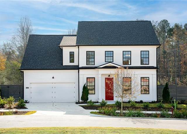 Property at 428 10th St, Auburn, GA 30011, 3 beds, 2.5 baths