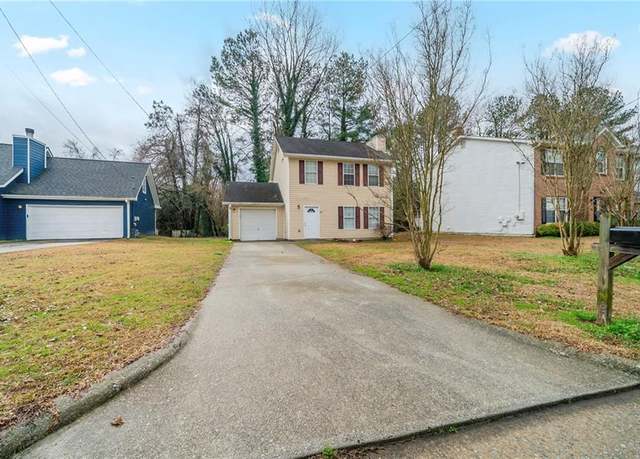 Property at 821 Stonebridge Park Cir, Lithonia, GA 30058, 3 beds, 2.5 baths