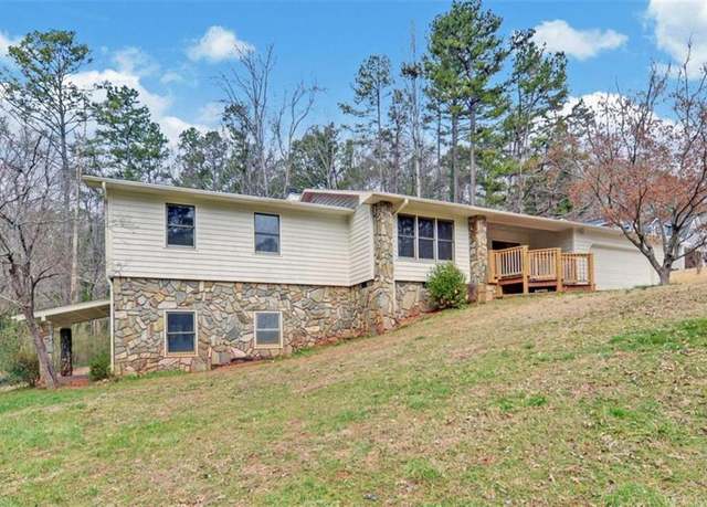 Property at 75 Fern Valley Cir, Toccoa, GA 30577, 4 beds, 3.5 baths