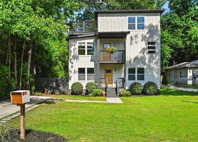 Property at 670 Parker Ave, Decatur, GA 30032, 3 beds, 4 baths