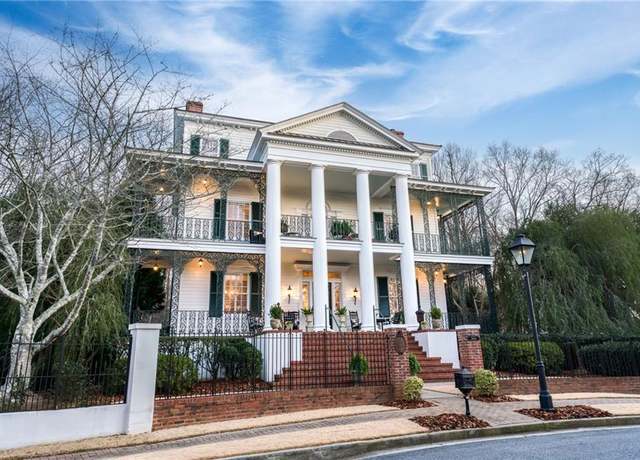 Property at 3816 Turnberry Ct, Duluth, GA 30096, 6 beds, 5.5 baths