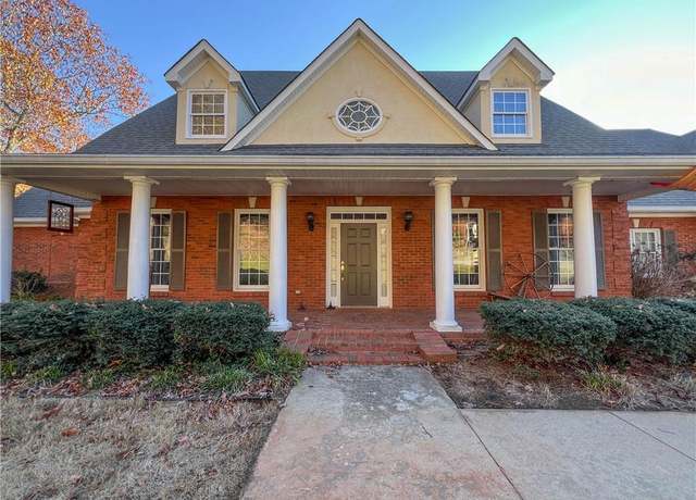 Property at 3212 Woodhaven Ct SW, Conyers, GA 30094, 5 beds, 5 baths