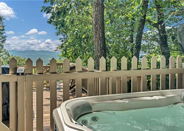 Property at 368 Walnut Rdg, Ellijay, GA 30536, 4 beds, 2 baths