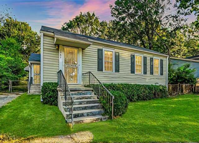 Property at 1383 Almont Dr SW, Atlanta, GA 30310, 3 beds, 2 baths
