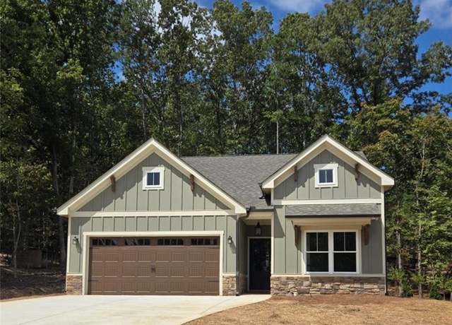 Property at 129 Indian Oak Dr, Waleska, GA 30183, 3 beds, 2 baths