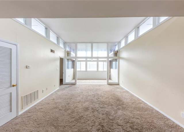 Property at 346 Carpenter Dr #70, Atlanta, GA 30328, 2 beds, 2 baths