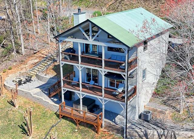 Property at 182 Doe Trl, Hiawassee, GA 30546, 3 beds, 2 baths