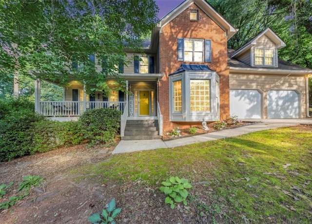 Property at 4821 Overland Dr, Powder Springs, GA 30127, 5 beds, 3.5 baths