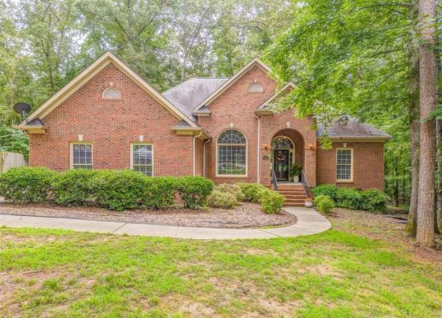 Property at 33 Mountain Creek Dr, Rome, GA 30161, 3 beds, 2.5 baths