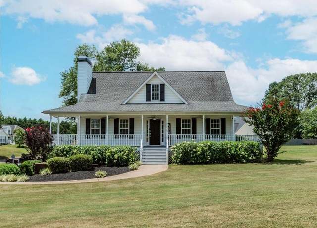 Property at 6230 Dana Way, Cumming, GA 30040, 3 beds, 2.5 baths