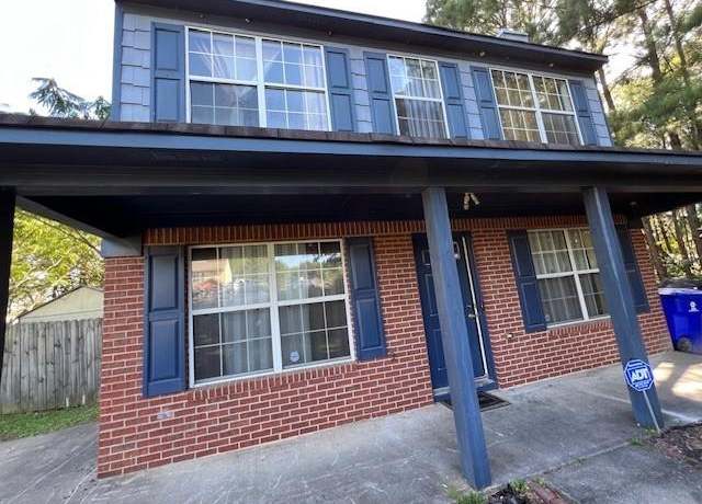 Property at 3955 Cypress Pointe Dr, Union City, GA 30291, 4 beds, 2.5 baths