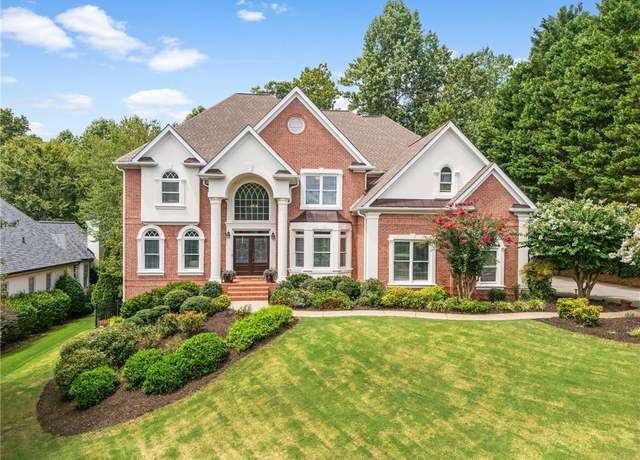 Property at 14492 Club Cir, Milton, GA 30004, 5 beds, 4.5 baths