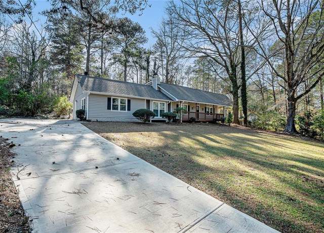 Property at 7270 Oswego Trl, Riverdale, GA 30296, 4 beds, 2 baths