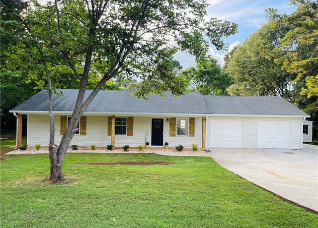 Property at 2303 Nancy Ct, Loganville, GA 30052, 3 beds, 2 baths