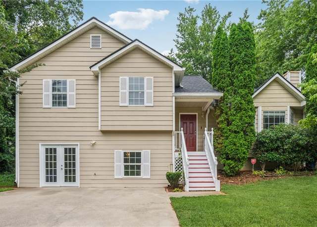 Property at 4200 Sterling Pointe Dr, Douglasville, GA 30135, 4 beds, 3 baths