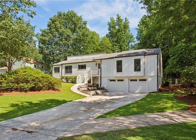 Property at 3447 Dry Creek Rd, Marietta, GA 30062, 3 beds, 2 baths
