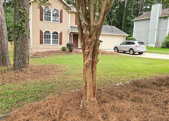 Property at 230 Blue Heron Drive Dr, Jonesboro, GA 30238, 3 beds, 2.5 baths