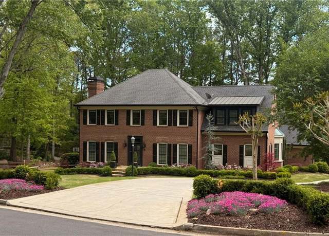 Property at 5790 Heards Forest Dr, Atlanta, GA 30328, 6 beds, 5 baths