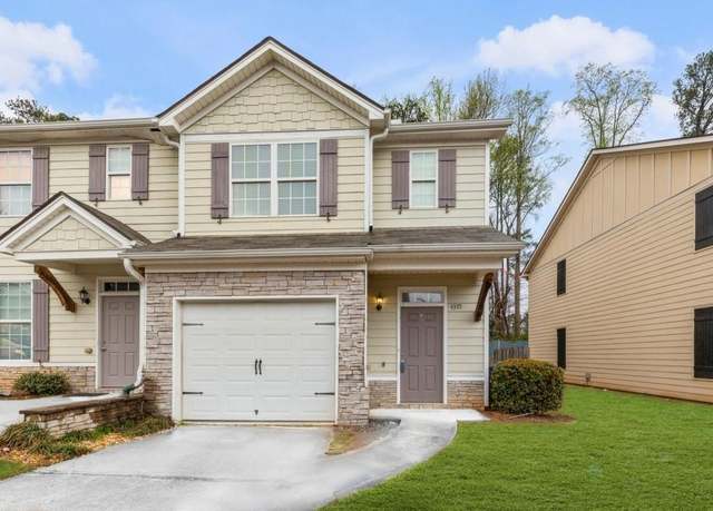 Property at 4370 Stone Gate Way #97, Atlanta, GA 30344, 2 beds, 2.5 baths