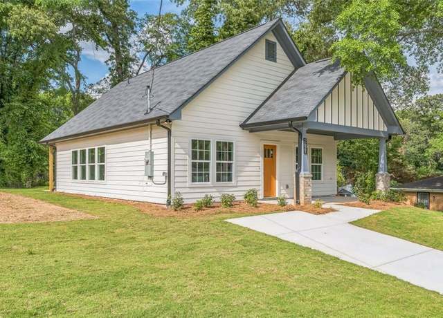 Property at 2621 Oldknow Dr NW, Atlanta, GA 30318, 3 beds, 2 baths
