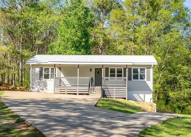 Property at 1141 Chulio Rd SE, Rome, GA 30161, 4 beds, 2 baths
