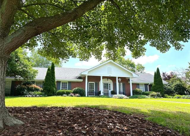 Property at 155 Bent Grass Dr, Roswell, GA 30076, 3 beds, 2 baths