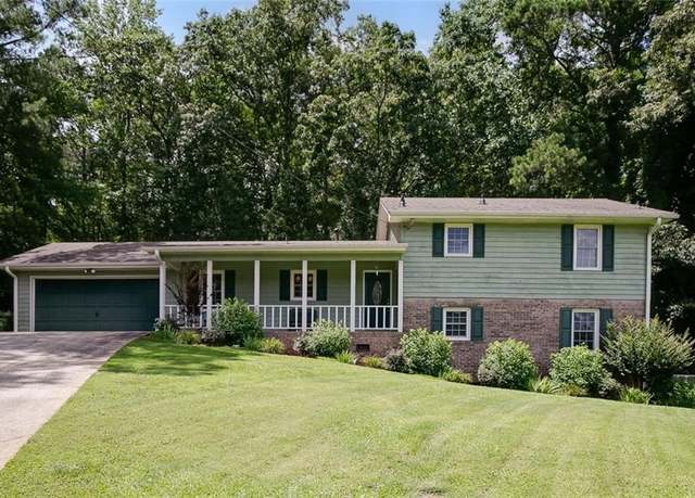 Property at 3359 Villa Ln, Douglasville, GA 30135, 4 beds, 2 baths