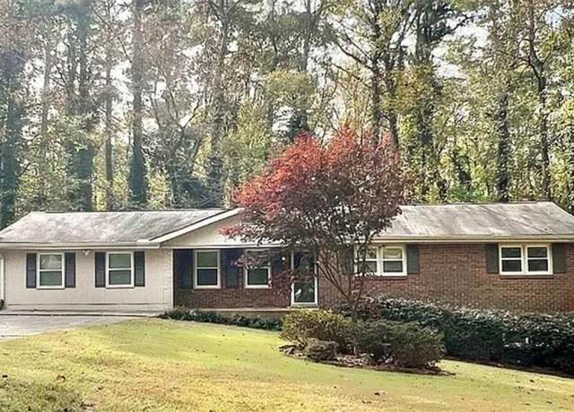 Property at 6174 S Skyline Dr, Douglasville, GA 30135, 3 beds, 3 baths