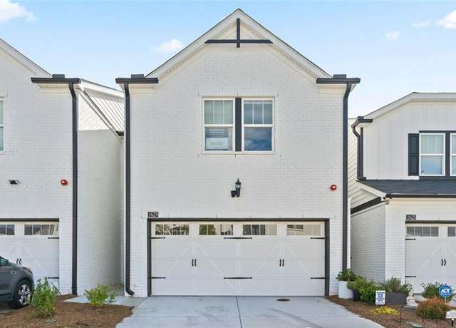 Property at 1629 Flint River Pl SE, Smyrna, GA 30126, 3 beds, 2.5 baths