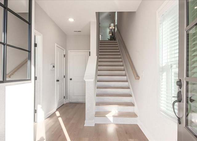 Property at 1895 Deco Dr, Kennesaw, GA 30144, 3 beds, 3.5 baths
