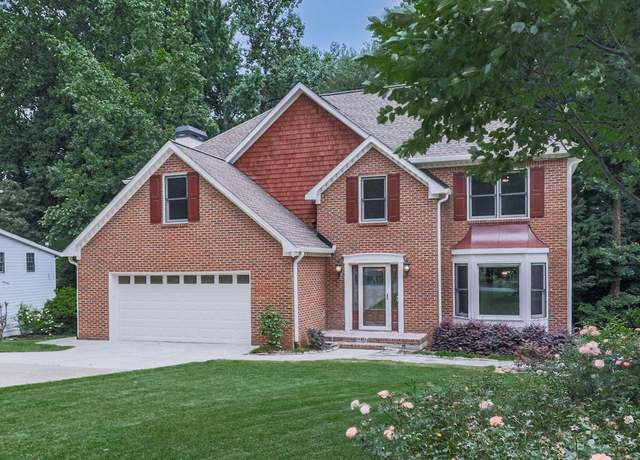 Property at 4271 Edgewater Drive Northwest Dr NW, Kennesaw, GA 30144, 5 beds, 2.5 baths