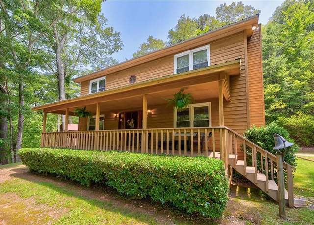 Property at 62 Peach Ln, Ellijay, GA 30536, 3 beds, 2.5 baths