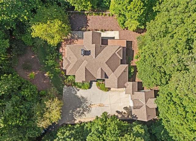 Property at 30 Crolley Ln, White, GA 30184, 5 beds, 5.5 baths
