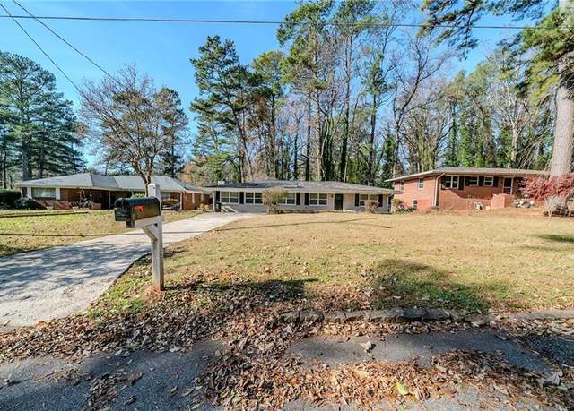 Property at 1471 Midview Dr, Decatur, GA 30032, 4 beds, 2.5 baths